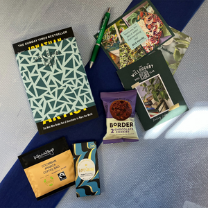 
                  
                    Father's Day Gift Box
                  
                