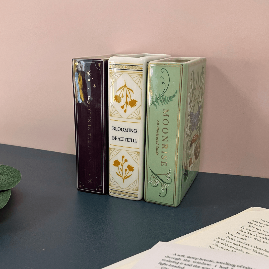 
                    
                      Moonrise Book Vase - The Willoughby Book ClubNon Book Product
                    
                  