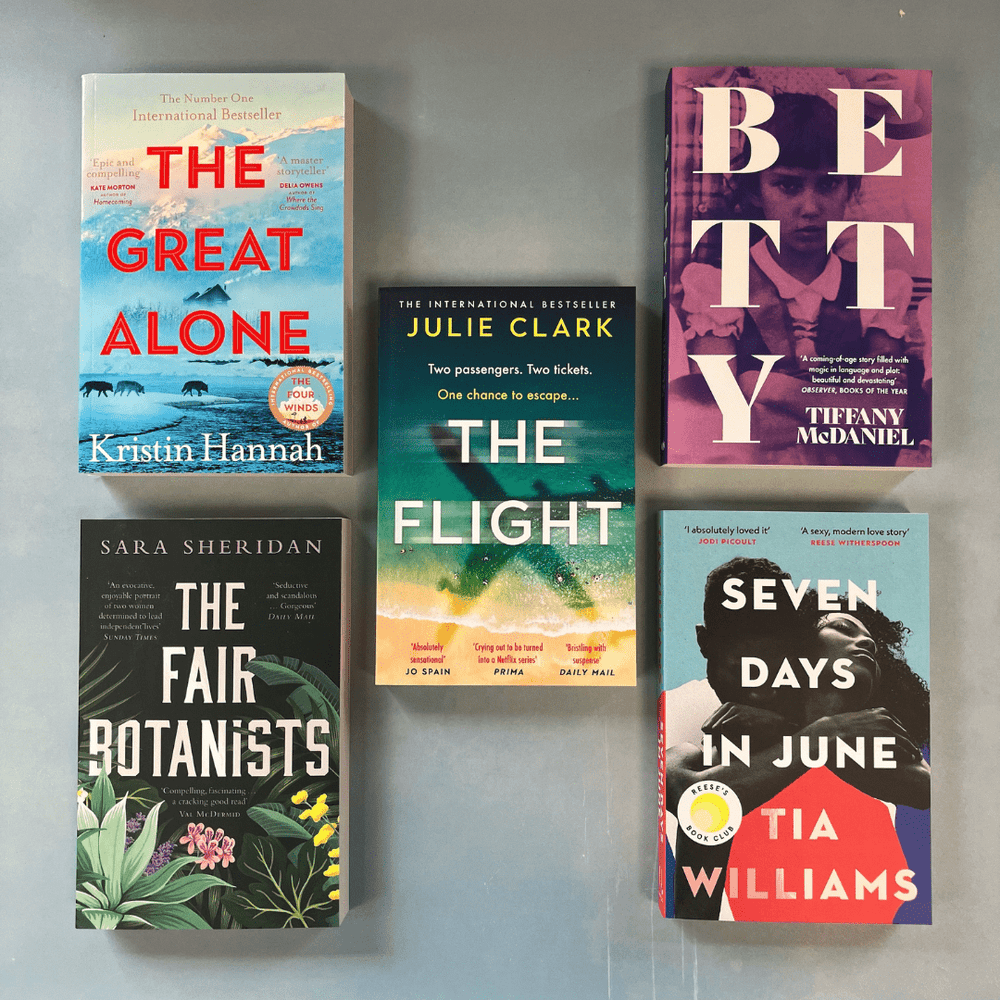 
                  
                    Reading and Relaxation Gift Box - The Willoughby Book ClubOne off Book BundleThe Flight
                  
                