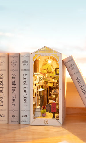 
                  
                    Sunshine Town Book Nook Miniature House model kit - The Willoughby Book Club
                  
                